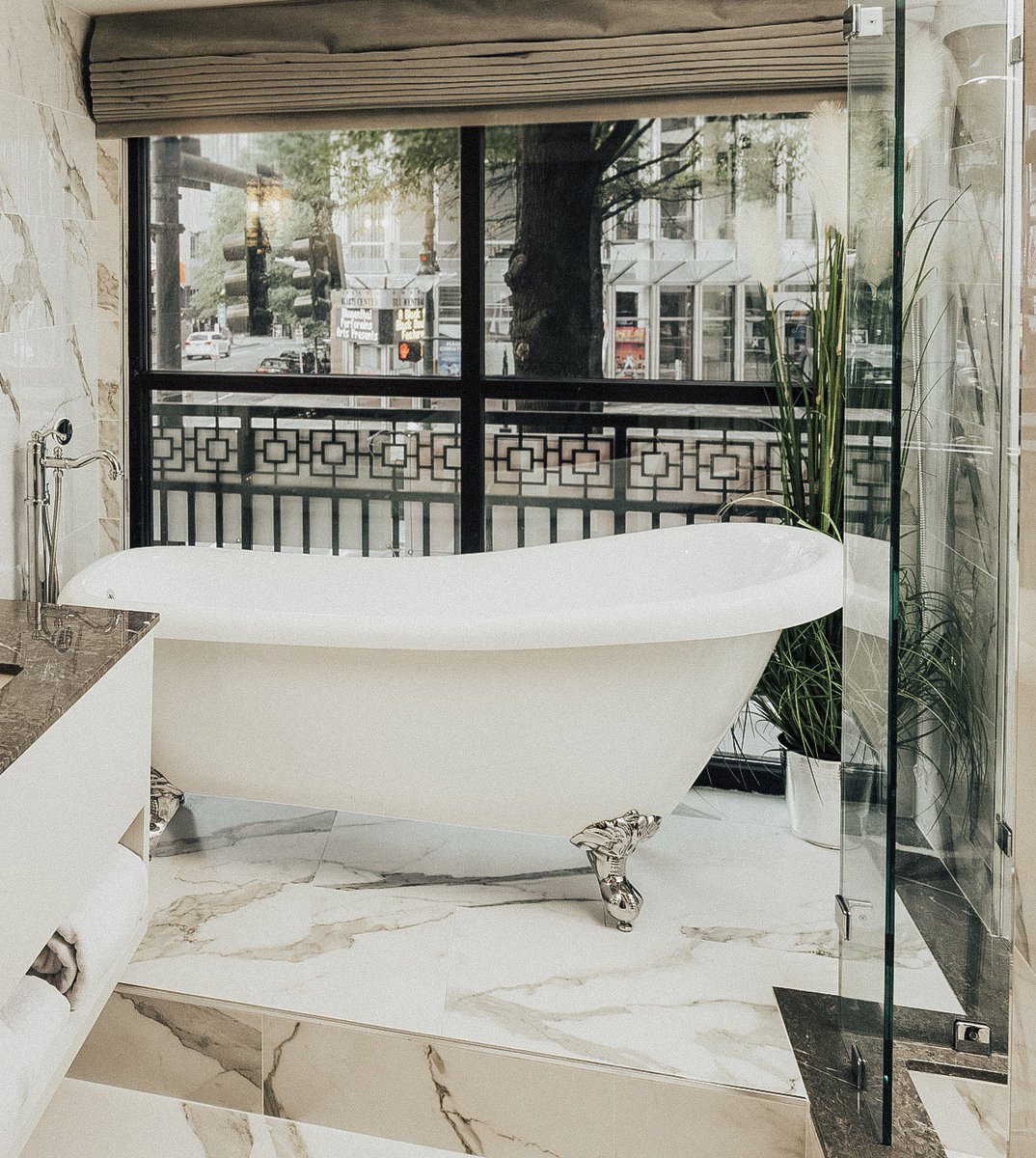 You might want to take a little longer to get ready with a bathroom that looks this good. 🛁