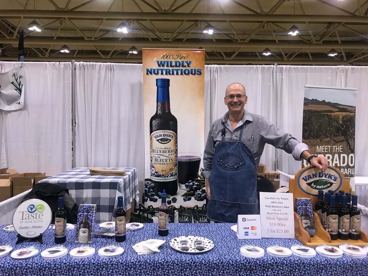 Want to discover new modes and methods to boost health and wellness?  Find out <a href="/WholeLifeExpoTO/">Whole Life Expo</a> Nov 8-10 <a href="/MTCC_Events/">MTCC Events</a> Get tix @ bit.ly/2mFHYYY #nutrition #eatclean #pure #naturalhealth #organic #wellness #Toronto #expo