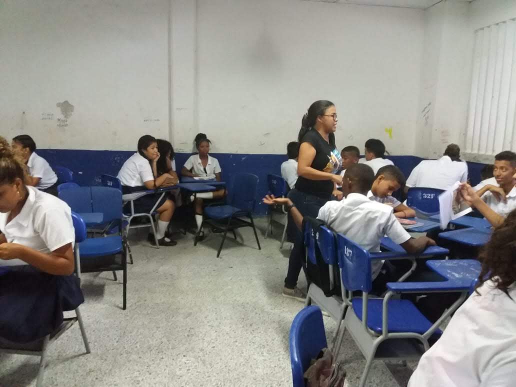 marlypo's tweet photo. #transformomipracticacuando fomento el hábito lector a partir de textos contextualizados que permitan la superación personal de mis estudiantes utilizando técnicas de  lectura critica ✍📃📒👩🏻‍🏫@CreoUnimag @Unimagdalena @Francybamado @NelsiQuessep @albertoemiprado https://t.co/pSQ2ozJeKr
