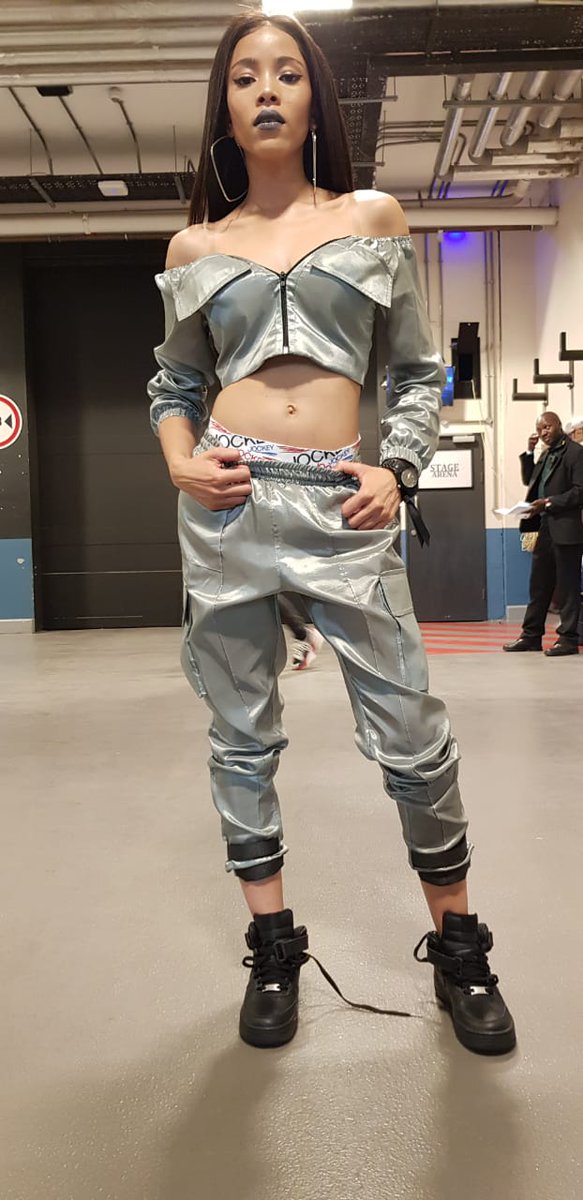 Yfm's tweet image. Okay, but are you ready?

@DjCandii will blow up your speakers with that gqom fire at 6pm. 

#YTKO

Clothing: @20fixtrends 
Stylist: @20fixwithodi