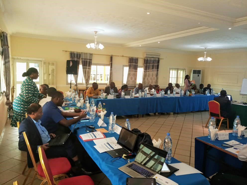 ASLM_News's tweet photo. Laboratory networks optimization for #UniversalHealthCare & #IHR compliance starts with mapping existing capacity. Under a collaboration between @ResolveTSL and @AfricaCDC, ASLM supported the training of #LabMaP data collectors in #Cameroon and #BurkinaFaso. @iressef @InSTEDD https://t.co/meac7NOS1q