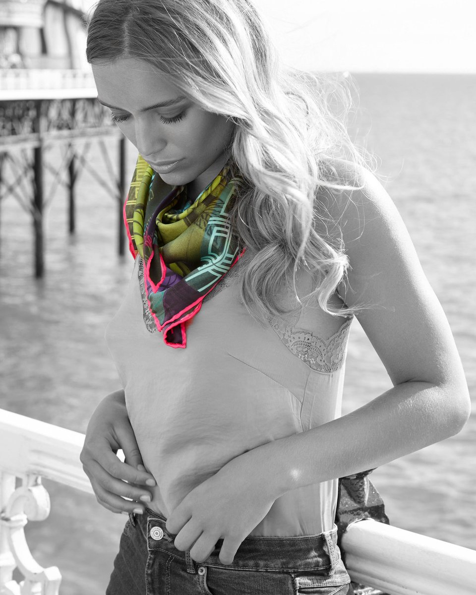 yeahsquares's tweet photo. Our beautiful Carnaby pure silk scarf. See this and the rest of our Collection https://t.co/FJlvpiISx0

#silkscarves #textiledesign #fashionphotography #fashionshoot #luxuryaccessory #styleinspo #graphicdesign #madeinuk https://t.co/xayylwWR9D