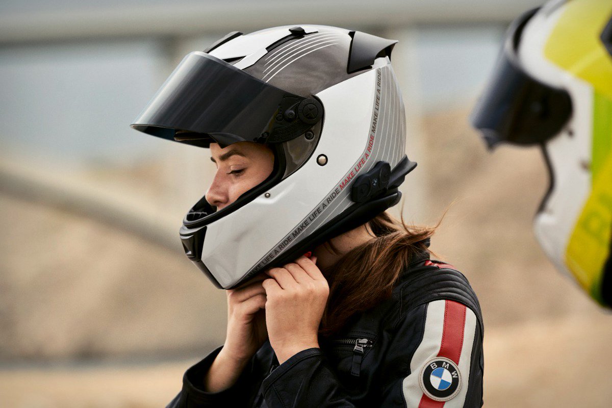 MotorradIlbira's tweet photo. ❗ BMW Motorrad Rider Equipment Ride &amp; Style 2020

🆕 Con un acabado premium, excelentes materiales y un diseño funcional, cada artículo ofrece la elevada calidad “marca de la casa”.

#motorrad #motorpassion #bmw https://t.co/hEUHXm41sw