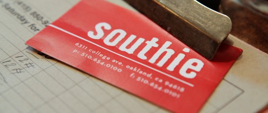 IFlyOAKland's tweet photo. Another local favorite is coming to OAK! @SouthieOakland will be in Terminal 2 in 2020.  In it's location now is Bar 510. Pop in near Gate 30 for drinks and light eats while you wait.
#dineoak #idineOAK #oakeats2020 #tasteofoak #dinetheeastbayway #iflyoak #flyoakland https://t.co/XEN48igba3