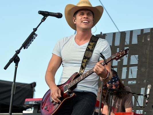 CountryTourNow's tweet photo. Dustin Lynch Announces 'Stay Country Tour' - Tickets at >> https://t.co/2p5B8XqU8q #DustinLynch https://t.co/K3meZK7Ol7