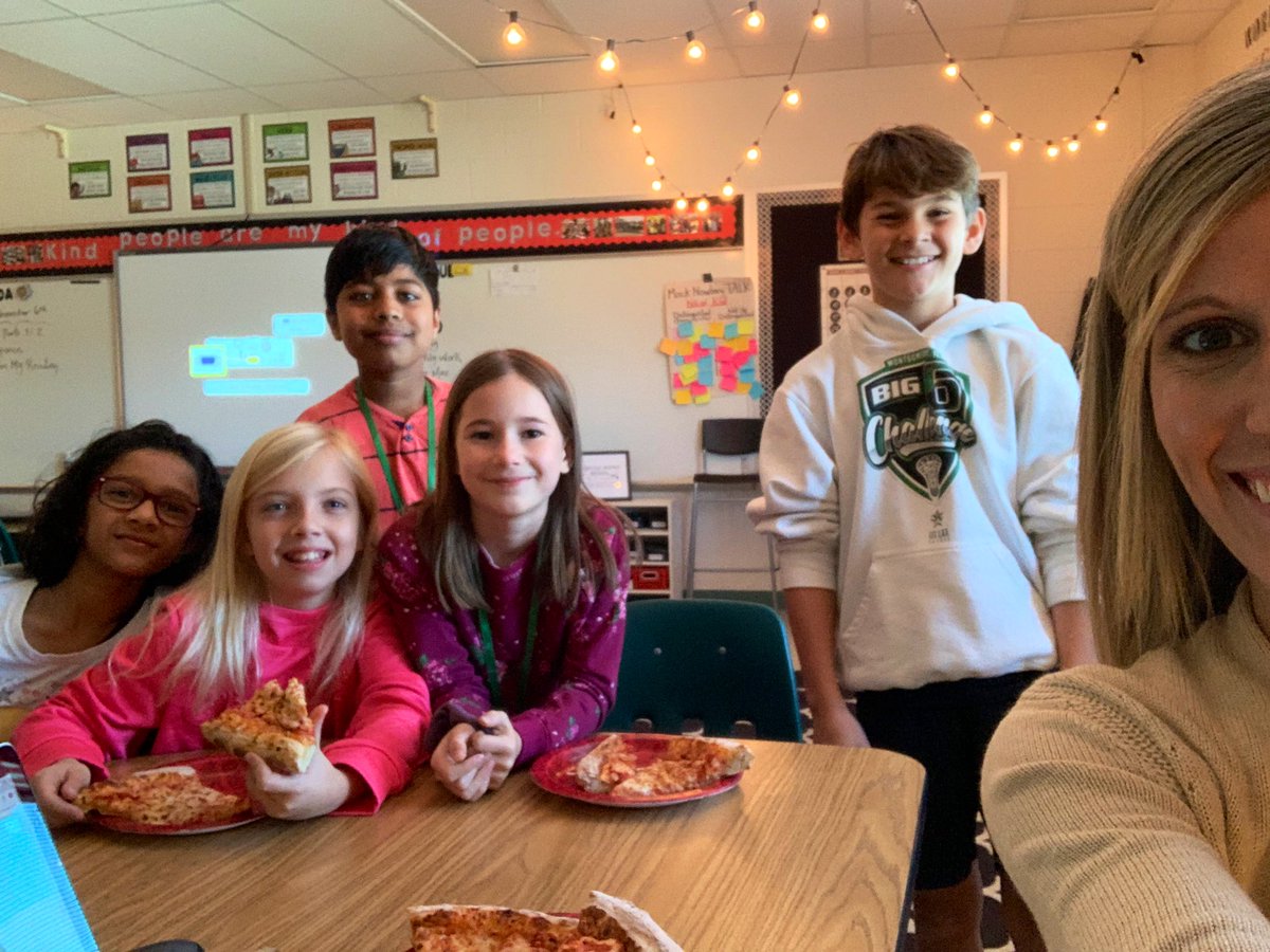 These awesome Ss give up their lunch and recess to brainstorm how we can make MI a better place. They are loving the #MasonCulture we’re working to build. #MasonMoment <a href="/principalmesser/">Eric Messer</a> (P.S. The pizza was a surprise — not the reason they come!)
