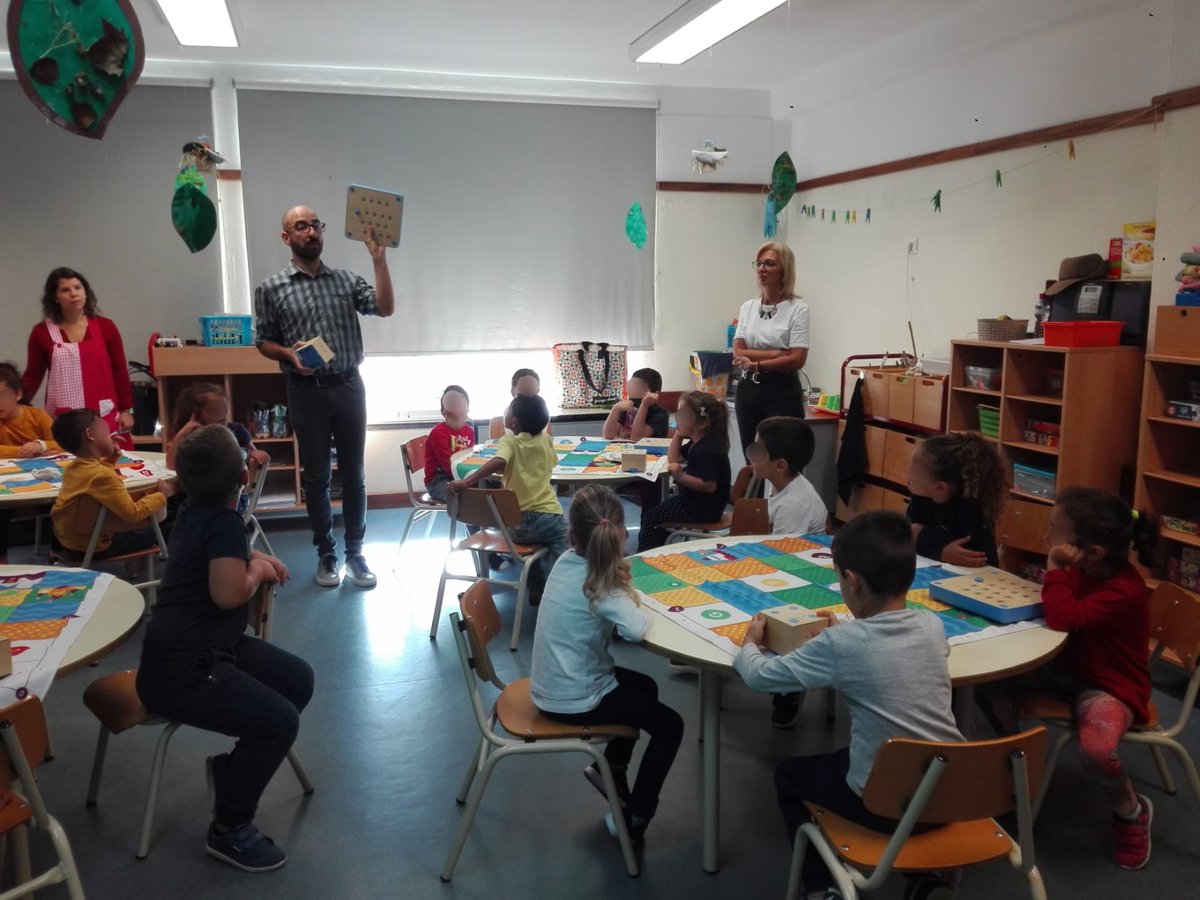 ClubeCodigo's tweet photo. Clube Código | EB1/PE e Creche de Caniçal

Ofertas Educativas - A robótica no universo dos mais pequenos + O poder dos blocos

#educaticram #gmte #ClubeCodigo #OfertasEducativas #codeorg #InternationalPartner #Cubetto #CiênciasDasComputação https://t.co/5tEEveBoTC