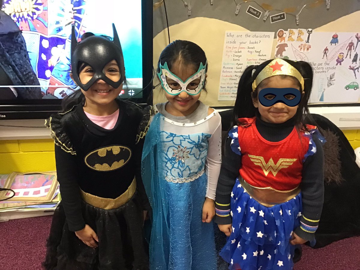 FreeholdC's tweet photo. What a super day! Weβve had such fun dressing up as superheroes today and completing lots of challenges to catch the villain #OldhamPledge #hooksforlearning #superheroes https://t.co/7UcATp9P8O