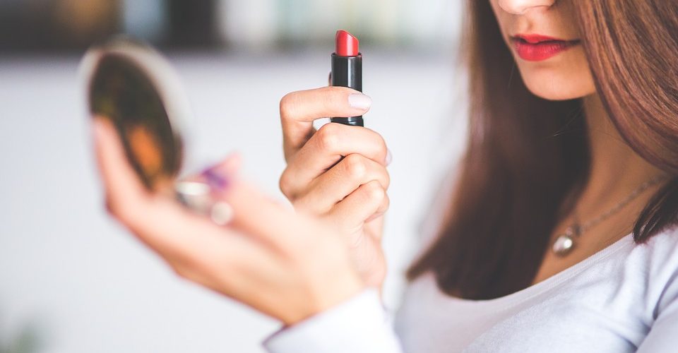 Realia_srl's tweet photo. La #Cina sembra apprezzare sempre di più i #Prodottidibellezza #MadeinItaly, +14% nell’ultimo anno. Sono soprattutto le giovani a desiderare #Cosmetici di marca e #MadeinItaly che considerano di alta qualità, molto tecnologici e innovativi.
https://t.co/zCroVVZwUE https://t.co/ODWv3mBRas
