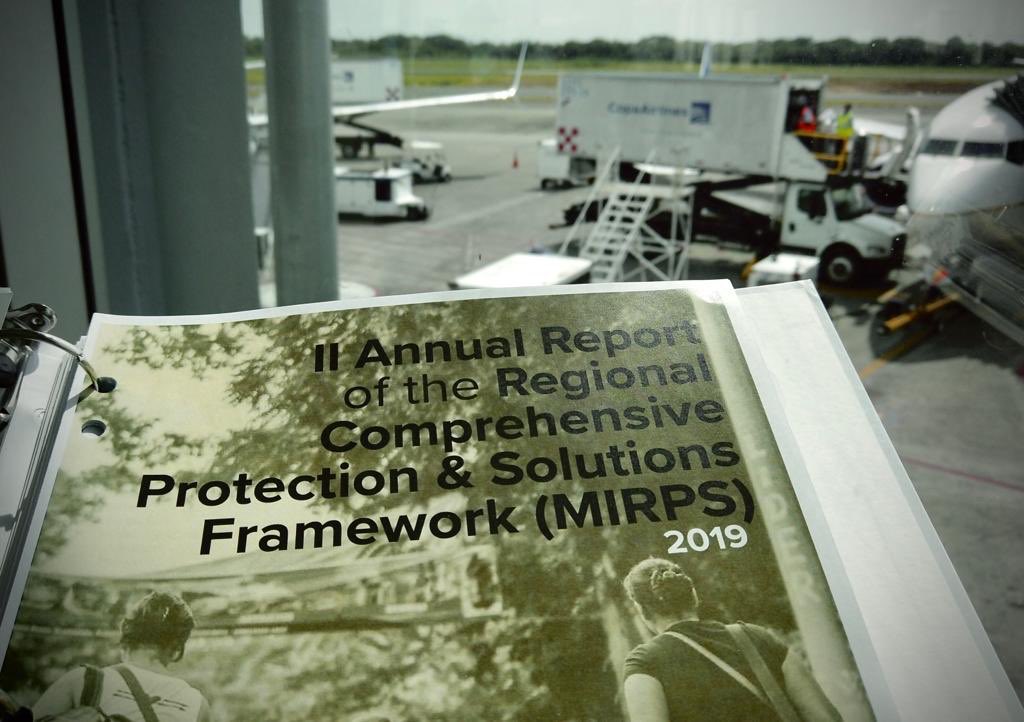 gbassu's tweet image. CRRF = #MIRPS = #RefugeeCompact

Heading to Mexico to meet with Central American leaders to share + find solutions to the plight of those with no other choice but to flee in the region

See you soon @KellyTClements 🛫