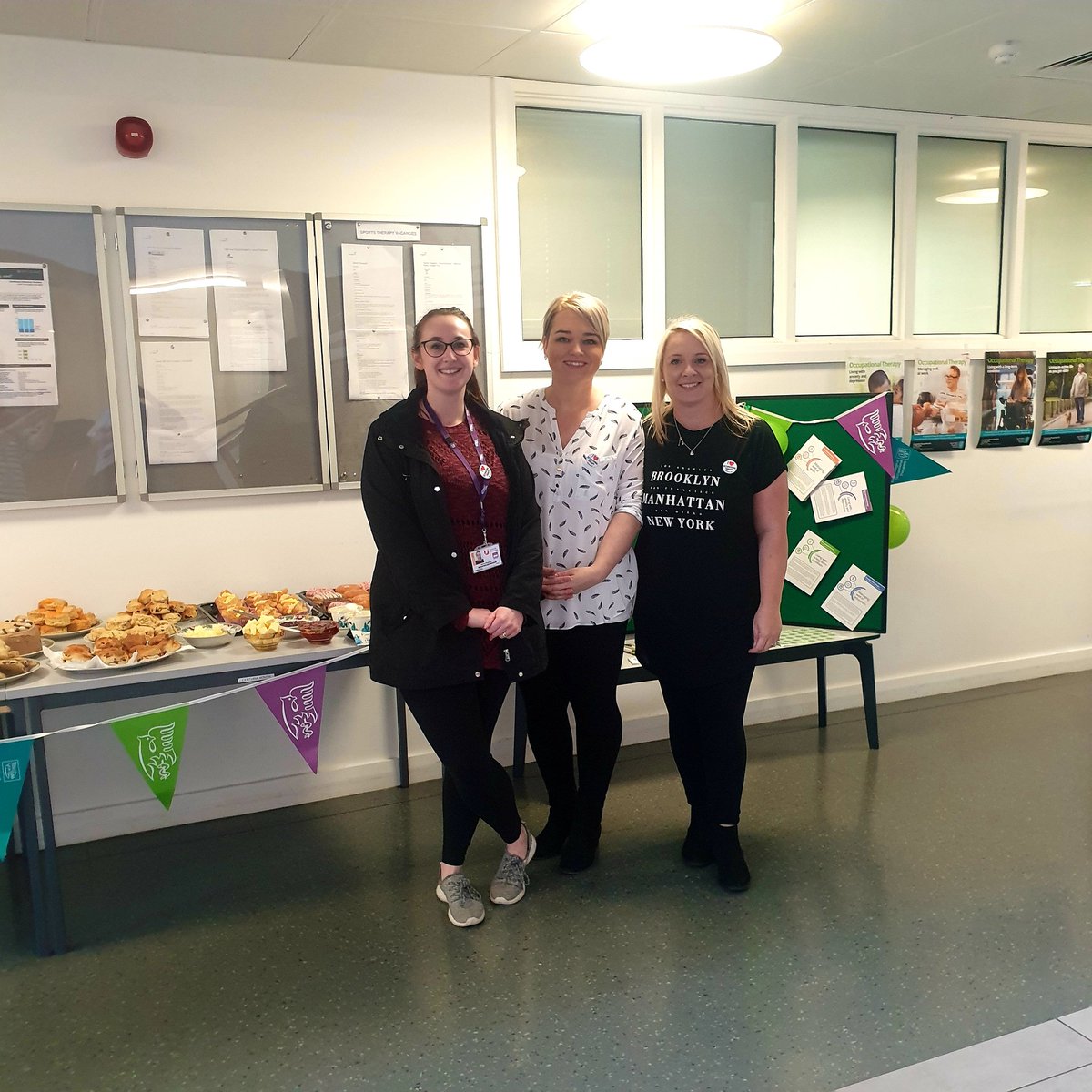 BRstudentOT's tweet photo. Occupational therapy week @teesuniot great chatting, baking and eating scones and raising money for charity! 💚 @OTBLENKIN @ot_ninabedding https://t.co/SyC6E4bH4E