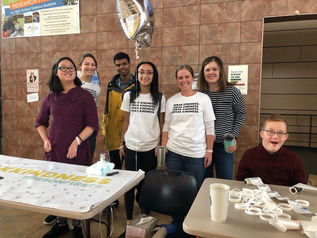 Unified Alliance started the first Person First Campaign at Chanhassen High School today! Take the pledge to speak kindness during 20 minute break or lunch!
#speakkindness #unified 
<a href="/StormActivities/">StormArts&Activities</a> @chanprincipal @ChanHighAP