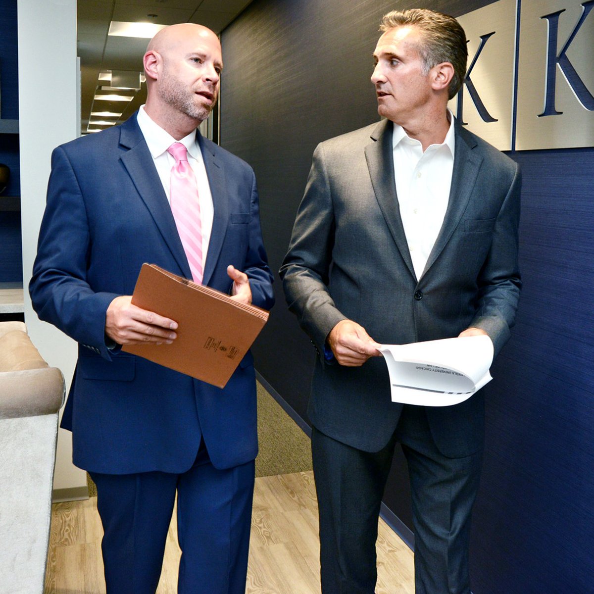 Weekend JD student Peter McCool, MD, gained invaluable work experience from an externship he completed at the Chicago law firm Tomasik Kotin Kasserman. We're grateful to the many #LoyolaChicago law grads like @DanKotin who serve as mentors to our students. https://www.luc.edu/law/stories/student-profiles/peter-mccool-from-doctor-lawyer/ …