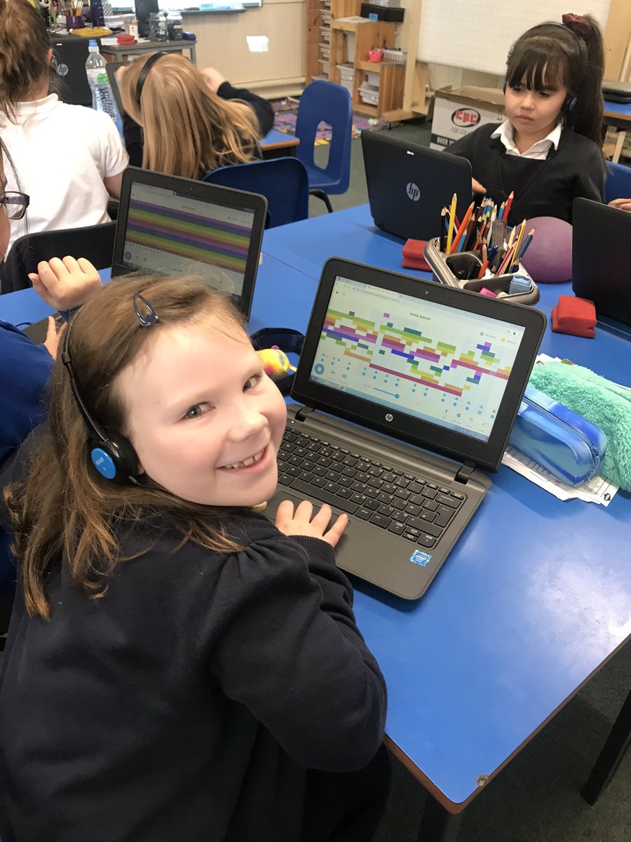 SalinePS's tweet image. Developing lots of ICT skills today on @codeorg #pivotanimator #chromemusiclab & having #fun & #enjoyment along the way!
