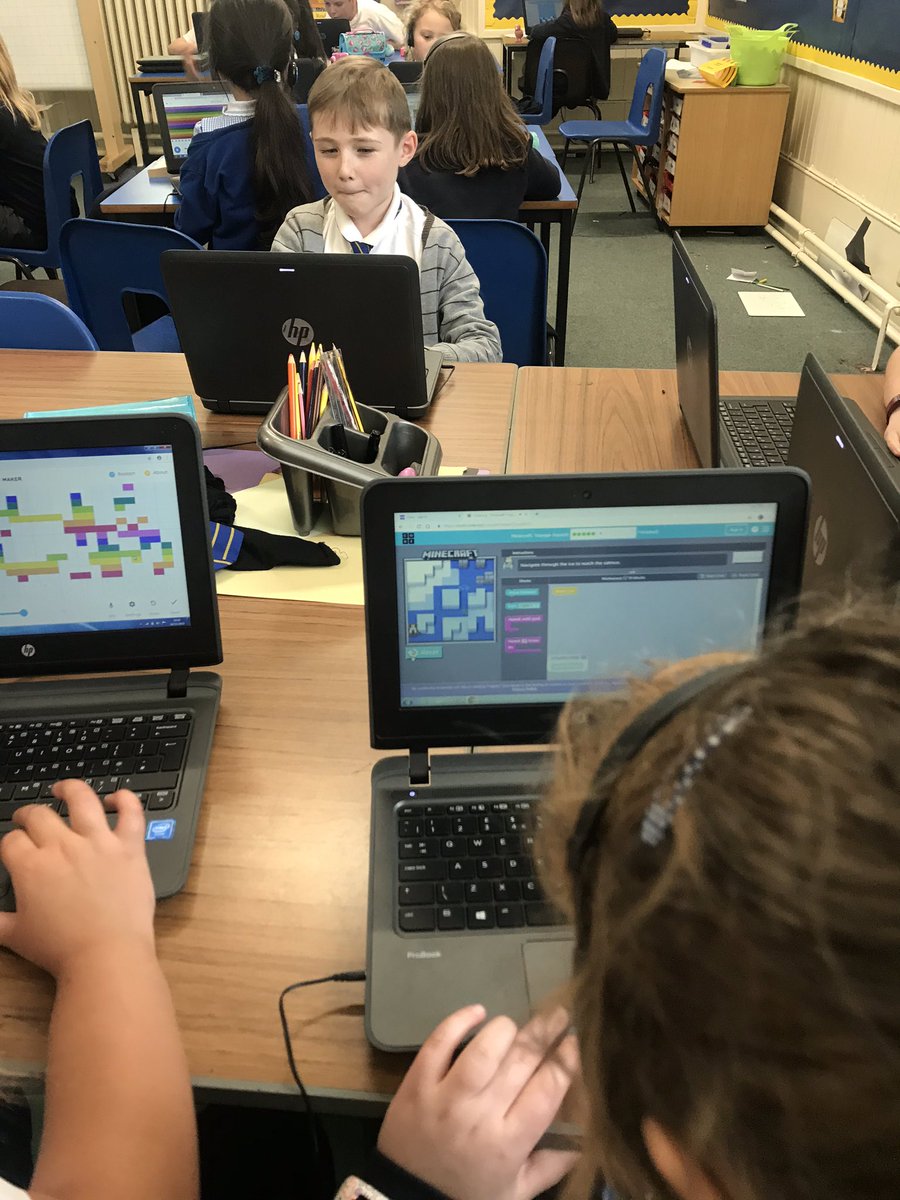 SalinePS's tweet image. Developing lots of ICT skills today on @codeorg #pivotanimator #chromemusiclab & having #fun & #enjoyment along the way!