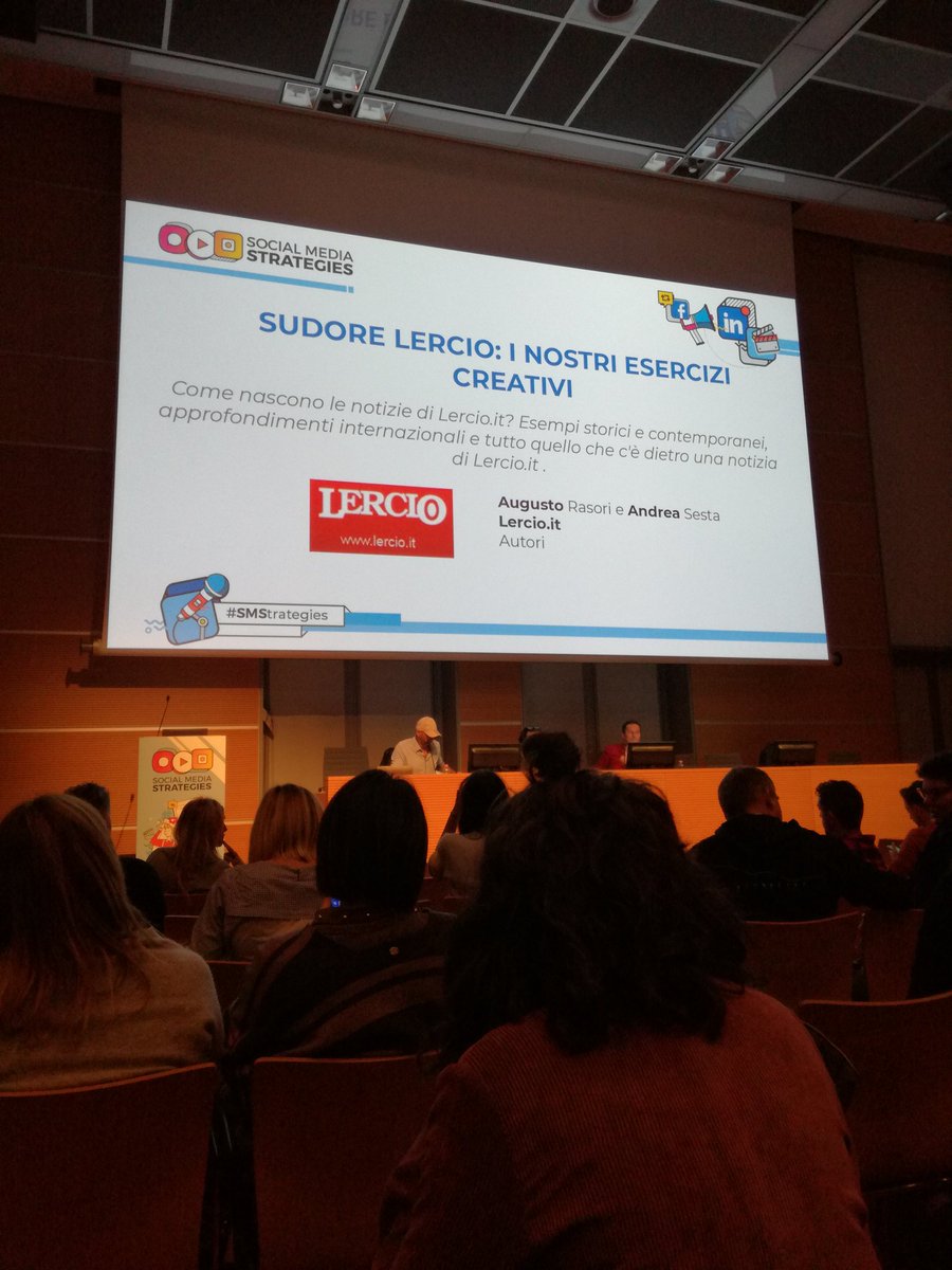 Io così 😂😂😂 per tutto lo speech!
Siete i miei preferiti <a href="/lercionotizie/">Lercio.it</a> 
#SMStrategies <a href="/TheSMStrategies/">TheSMStrategies</a> <a href="/IUS_VE/">IUSVE - Istituto Universitario Salesiano Venezia</a>