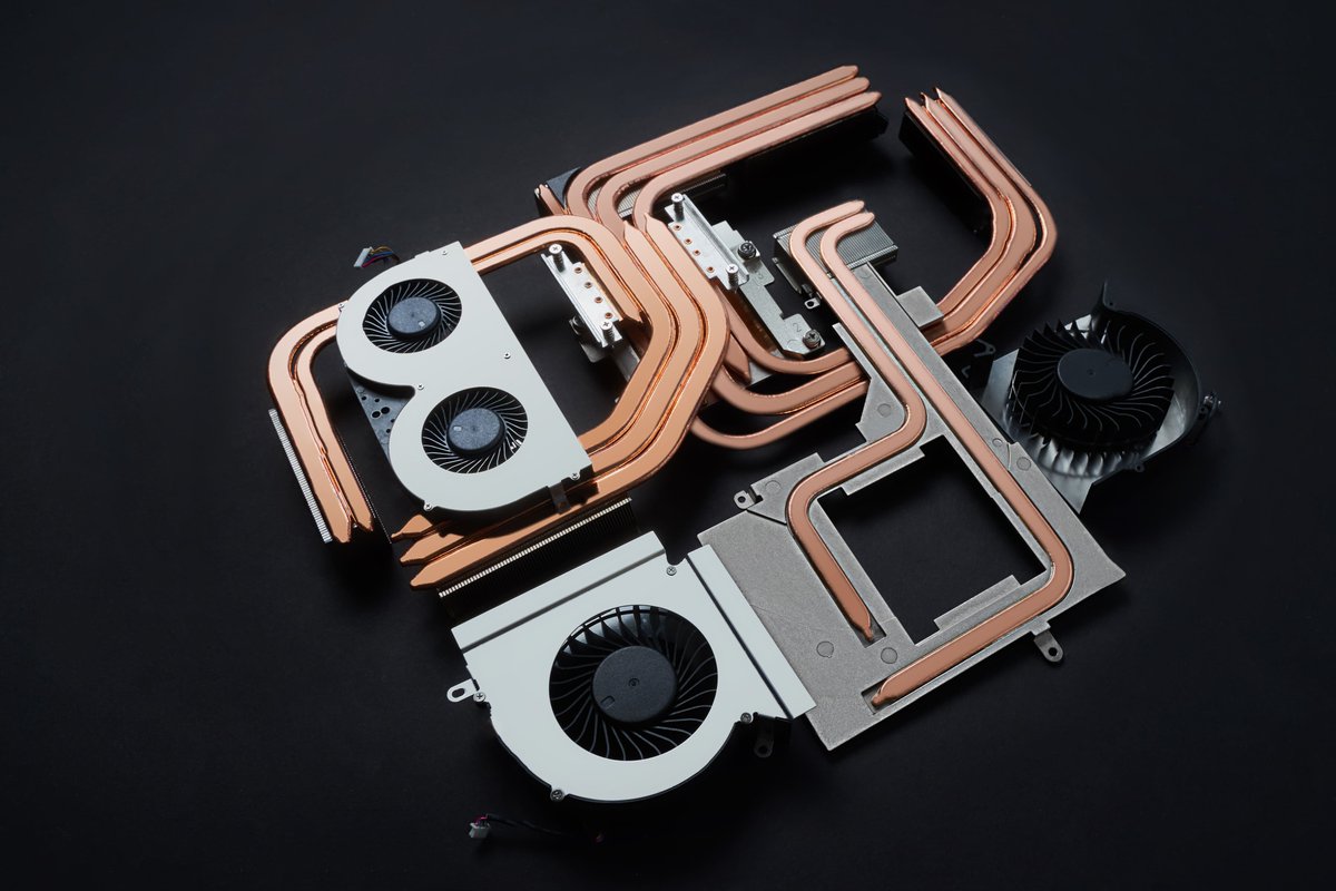 msifrance's tweet image. Changez votre #fondécran en #MSI #GT76 #Titan et partagez le dans les commentaires pour nous montrer combien vous avez envie de ce Titan ! 

#Laptop #sérieGT

msi.com/wallpaper