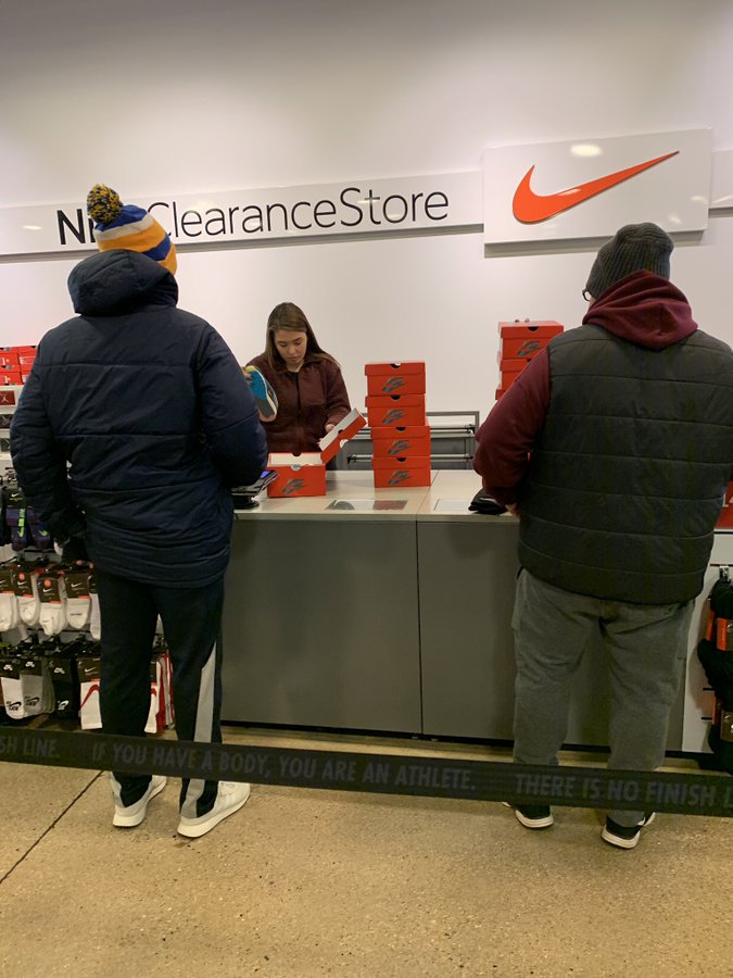 Nike Clearance Store in smaller sizes 