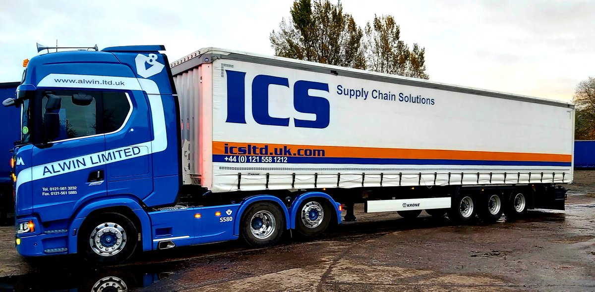 propstar_srfc's tweet photo. Colour combo looks smart I think. Team work making the dream work  @ALWINLTD @alwin_logistics https://t.co/bIHR1nDOEW