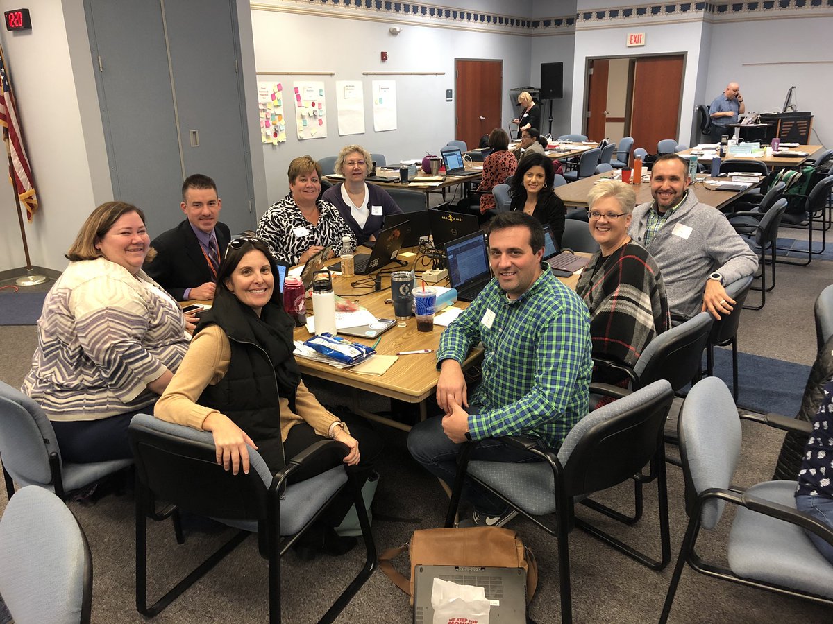 hopeckowalewski's tweet photo. @NESD Principals and Teachers representing at LIU12 School to Workforce Connections-A Cultural Shift https://t.co/Y3JLE5zqg5