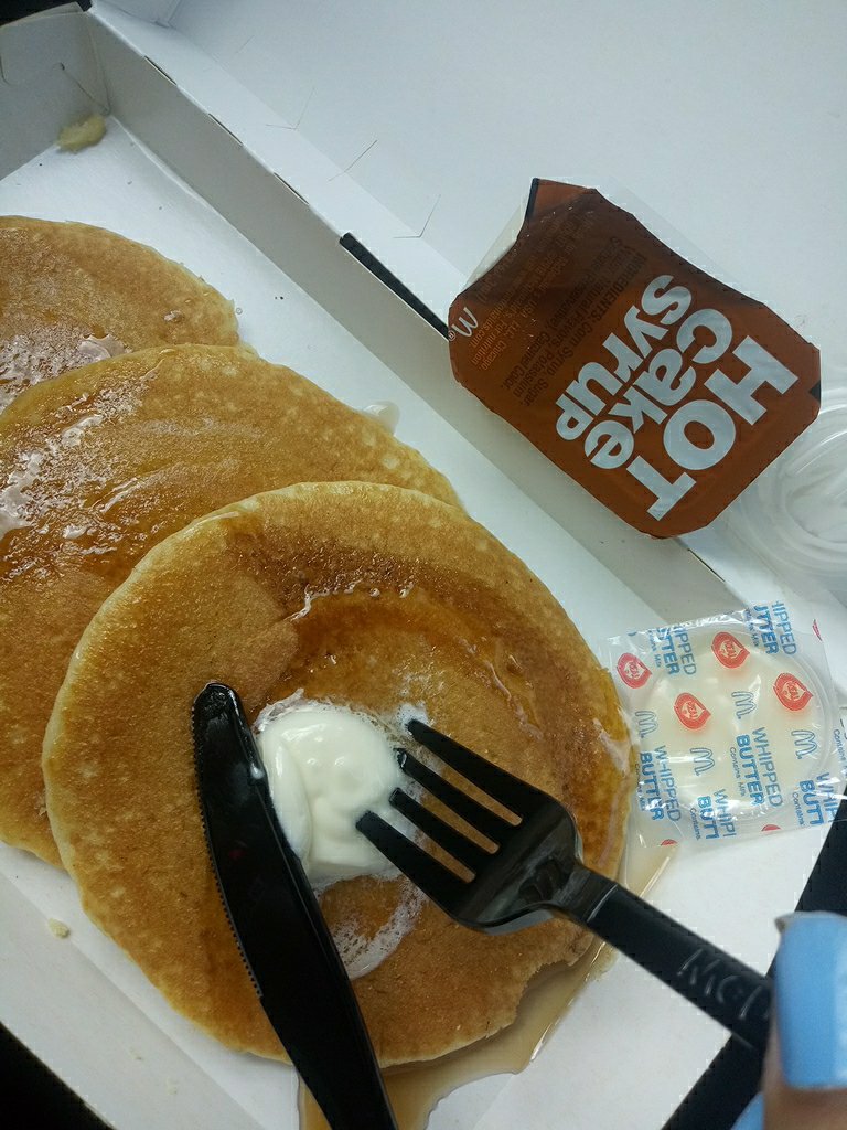 MariieShee's tweet photo. A date with myself βΊππ #Food #TheSelfeeApp https://t.co/GRrG2JRDUG