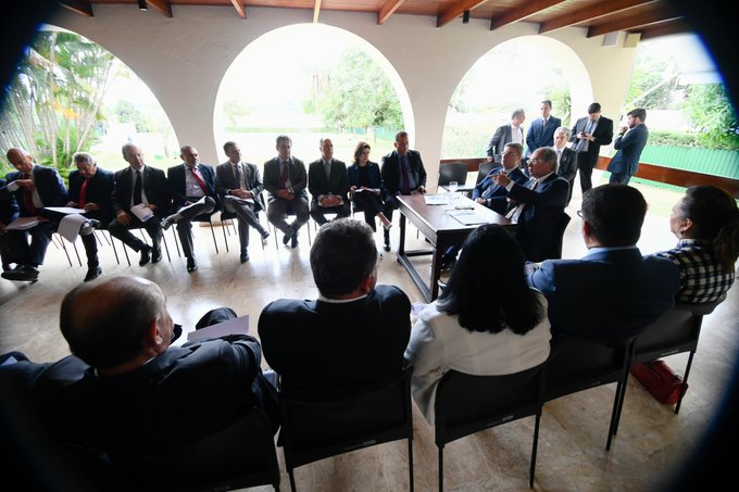 Participei hoje da reuni&atilde;o de senadores com o Ministro da Economia, Paulo Guedes, na qual foram detalhadas