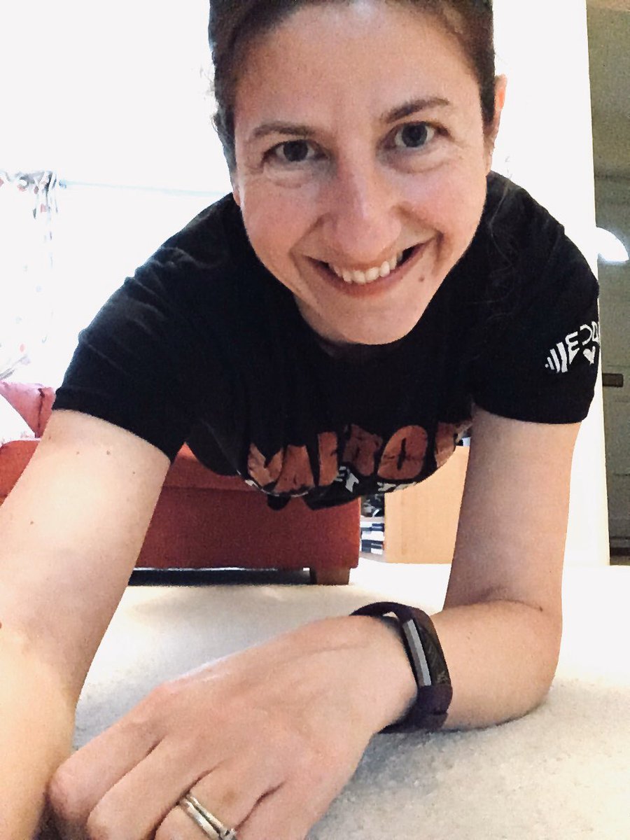 MarieJones14057's tweet photo. #plankwednesday #plankfun 

Love our plank Wednesday and seeing everyone getting involved - simply the best thing ever 💪💪💪🥰 . What community is all about ❤️
Come and join us in our fun challenges! Even better join us at @MyPeakChallenge love to have you with us @SamHeughan https://t.co/zAfIAwgtfn