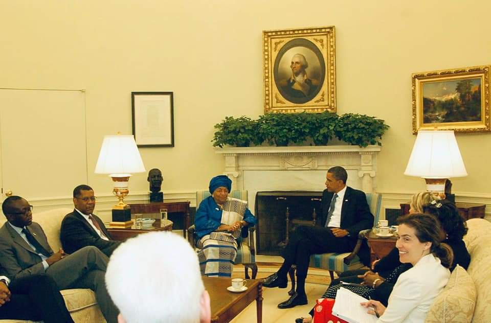 AM_Konneh's tweet photo. The Oval https://t.co/y104lZkJRA
