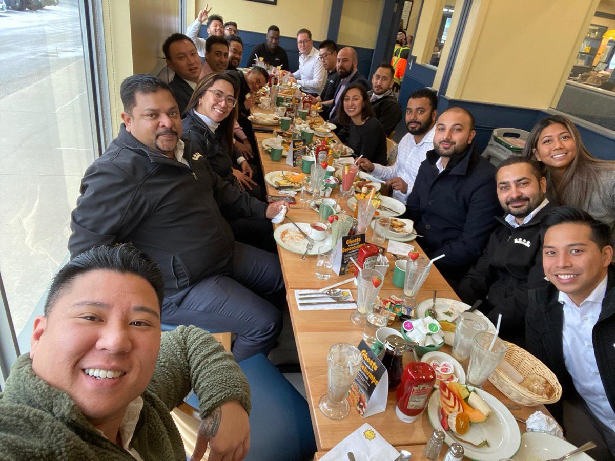crownwinnipeg's tweet photo. Congratulations to October's breakfast group on another successful month.
#CROWNAutoGroup #CROWNCareers https://t.co/KVjFQhq8tn