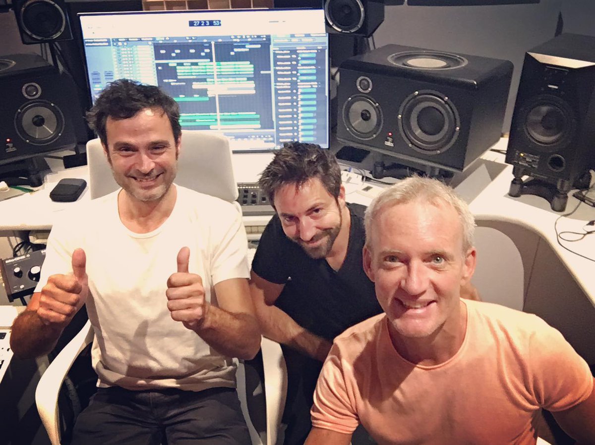 davidgausa's tweet photo. During the last weeks the @MaestroLiveShow music team, we are working on a new 🔝 project which we'll soon be able to present. Very fortunate to work together with this pair of thuggish😝🤟#XaviBarranquero and @marctimon 🔥❤️
#FlaixStudio #Soundtrack #Sports #Show #ComingSoon https://t.co/9hX1vtiPlm