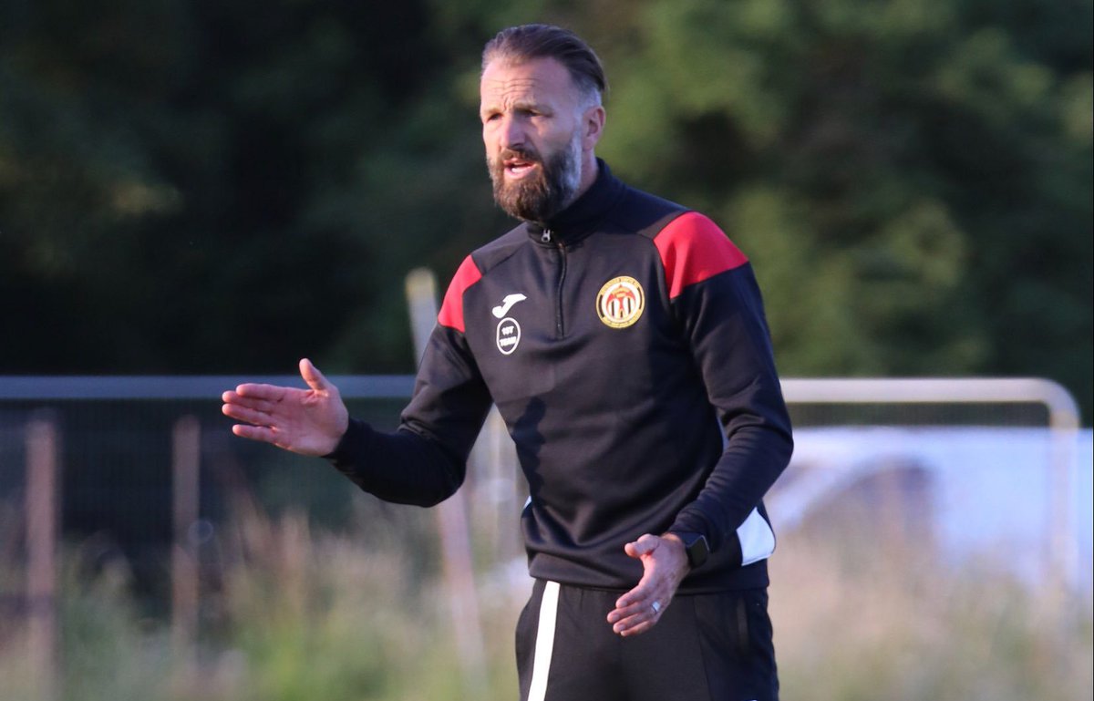 officialswifts's tweet photo. DUGUID WINS ISTHMIAN NORTH’S MANAGER OF THE MONTH AWARD FOR OCTOBER

https://t.co/JitMlYlS3A https://t.co/H4YxUi50Ry