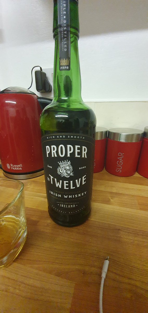 ChrisMeridian's tweet image. This should go down nicely @TheNotoriousMMA Irish whiskey a gift from a customer to say thank you for getting them out the s**t. Nice to no your appreciated.