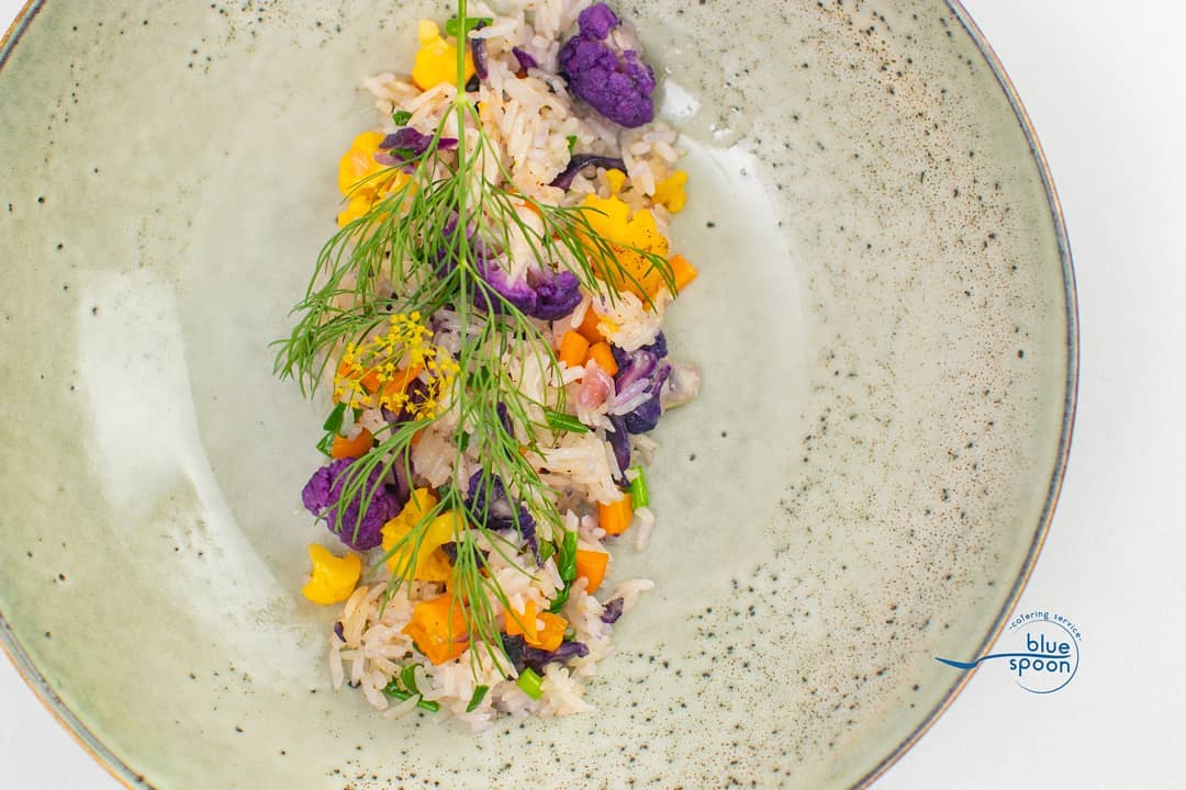 bluespooncs's tweet photo. Our clients always love this Vegetable Floret Fried rice because it doesn’t only look colorful, it tastes amazing too!
#bluespooncatering #ghana #caterer #catering #foodie #food #africanfoods #YearOfReturn #wedding #friedrice #party #events #eventplanner #cateringservice #Africa https://t.co/hTOUVtRTZH