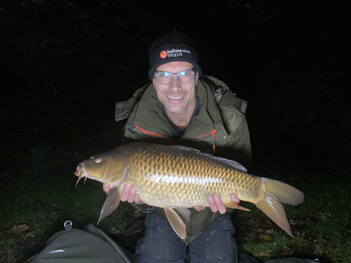 baitserviceshop's tweet photo. Hoe heerlijk kan het zijn. 
1,5uur vissen en al twee vissen in het net.
#BaitServiceShop
#RedFishGarlic
https://t.co/ilgvkOEDN3 https://t.co/8kVzj0ZbFG
