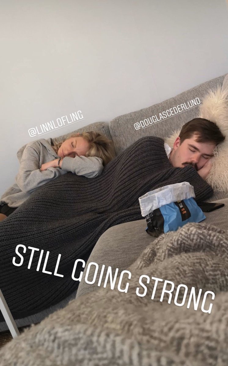 LinnLofling's tweet photo. 2019 är året jag varit absolut sämst på fest 😴 ett axplock från alla festnapar: https://t.co/R1cALtXvOz