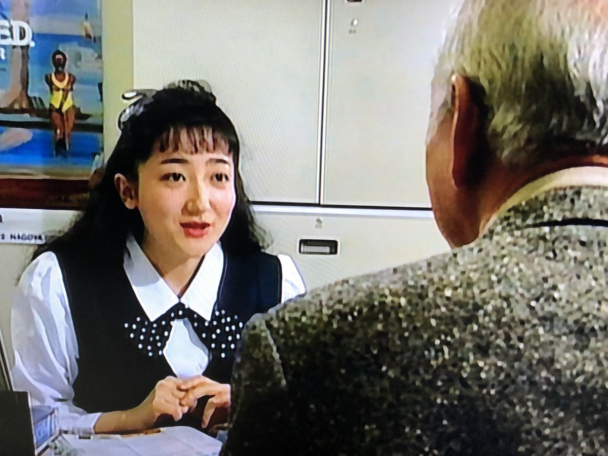 山田太一ドラマでしかも八千草薫主演ということで録っていたBSのドラマにどこかで見たことある人が、、、そっか芸人になる前の! #夕陽をあびて #エドはるみ 