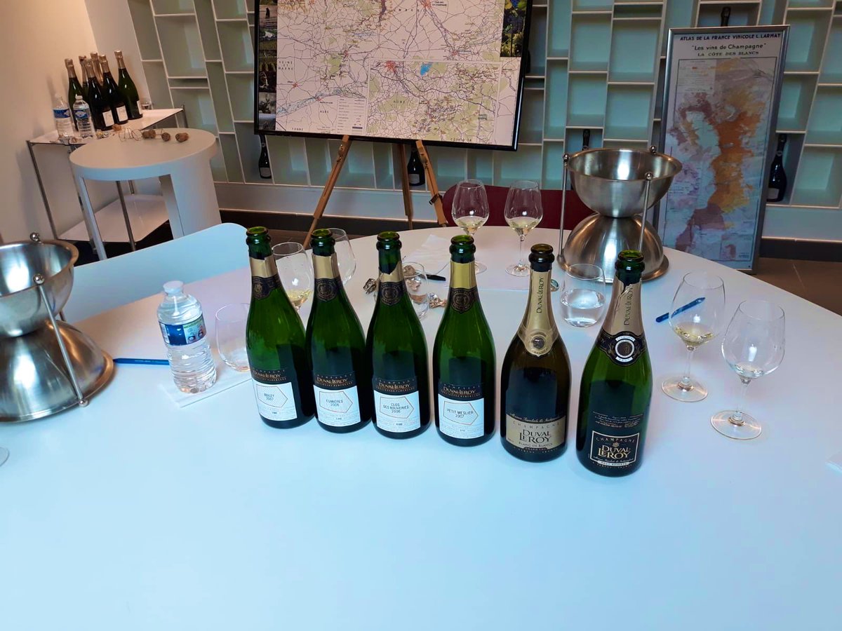 annEpicure's tweet photo. Une journée en champagne ? Comment dire... une 1ere journée en champagne 🥂 🍾 @pariscordonbleu #ChampagneTrip #tasting #GrandesMaisons https://t.co/AXuhwhnNgw