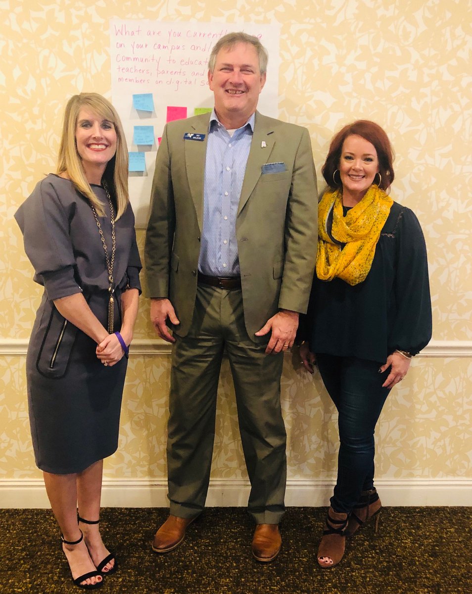 LeslieLwheeler's tweet photo. Sharing with fellow educators today on Social Media:  Balancing Safety and Reality!  #CLAS   #Leadershipinsitute https://t.co/yJA7wix5Lv