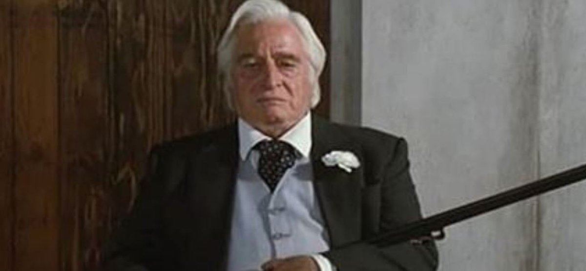 Pistogolblasta2's tweet image. Appiano Gentile, 6 novembre 2019.

Un pacato Antonio #Conte attende la dirigenza nerazzurra per discutere del mercato di Gennaio.

#fotografieSegnati #BVBInter #Inter #ChampionsLeague #Champions