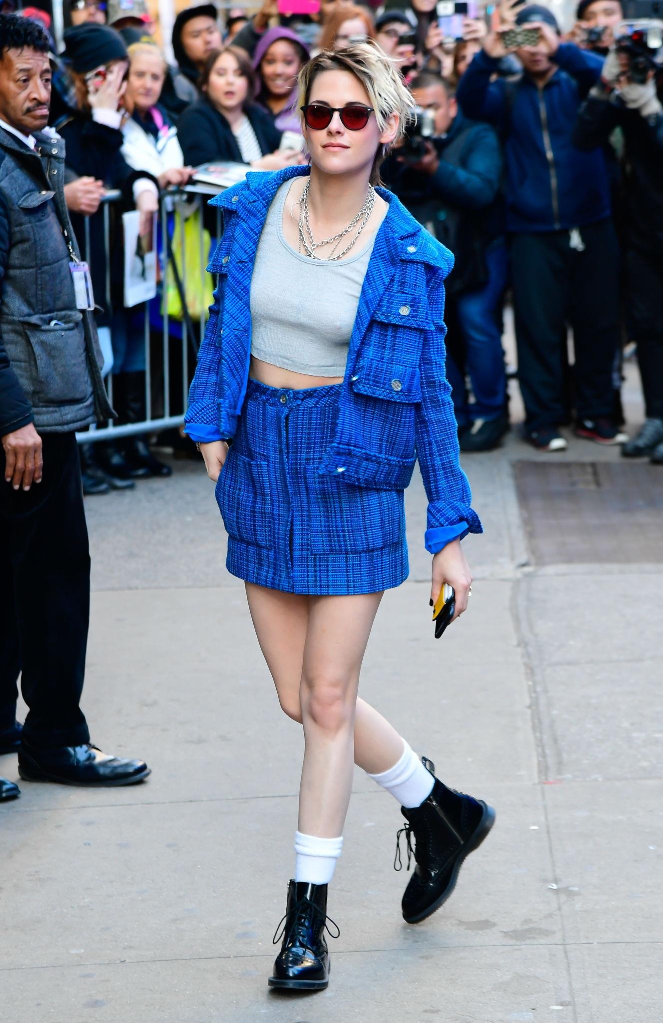 Kristen stewart doc martens store