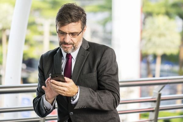 Picks4me's tweet photo. How To Wear A Gray Suit - Guide For Stylish Men | 2KnowAndVote https://t.co/nWD5AhcuAn https://t.co/YTyEEVB2gD