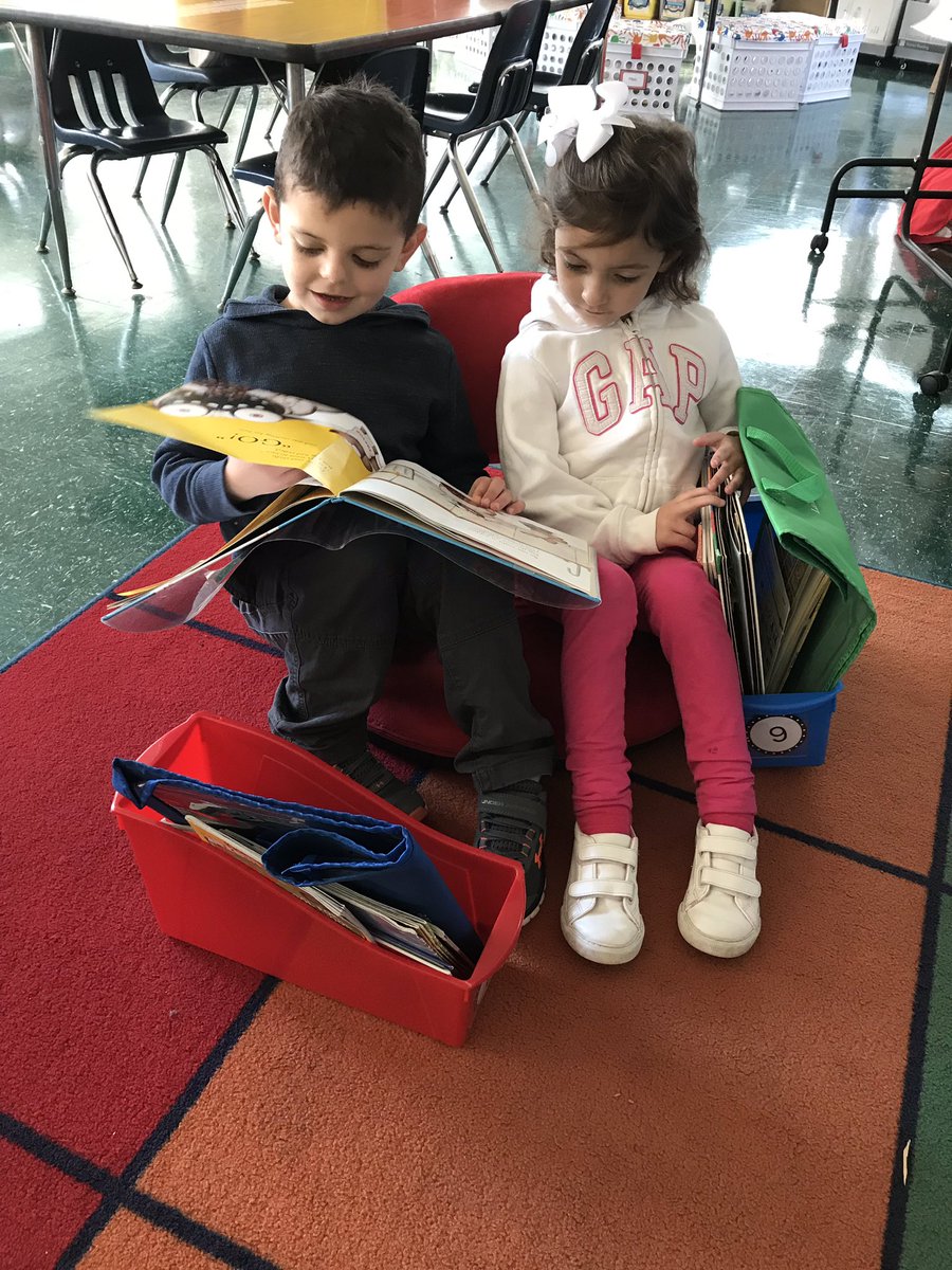 MrsDeBlasio's tweet photo. Flexible seating in Readers Workshop! #kindersmart π https://t.co/OHLeieVC7G