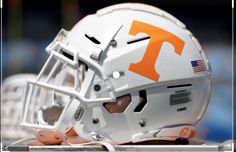 greatyaya4's tweet photo. Extremely blessed to receive an offer from The University of Tennessee 🍊@rmchester00 @CoachDHughes2 @BurksBlitz @JuCoFootballACE https://t.co/6kmiSISWCs