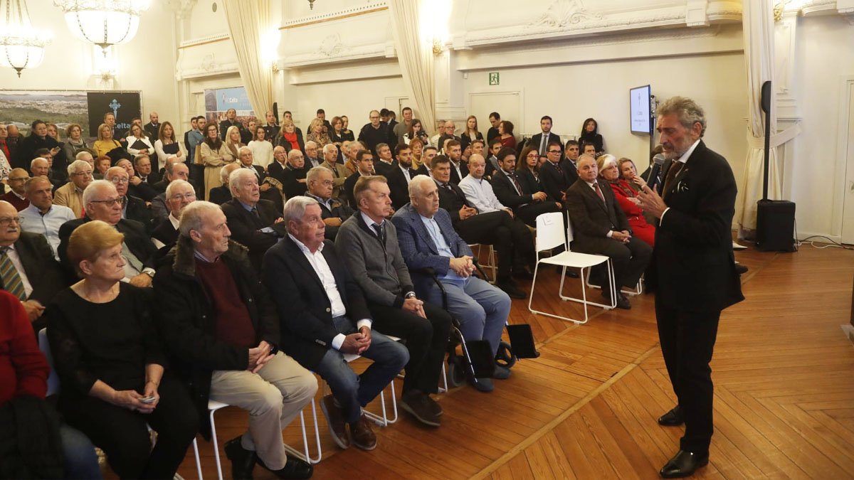 Carlos Mouriño en el Salón Regio de A Sede (Foto: RCCV).