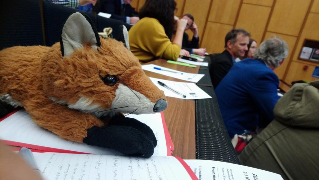 At <a href="/LeedsClimateCom/">Leeds Climate Commission</a> for "How ready are cities to work towards net zero?" by @andy_gouldson