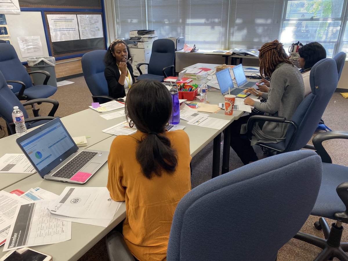 jasmine_curry2's tweet photo. Action Planning with @AlcottHISD teachers based on Snapshot 1 Data. Shout out to our awesome Teacher Specialists Mrs Mickens and @posnivy85 for their expertise. #AlcottAllIn @KimJ11990555 @NicoleMooreHisd https://t.co/oxttsBWZjX