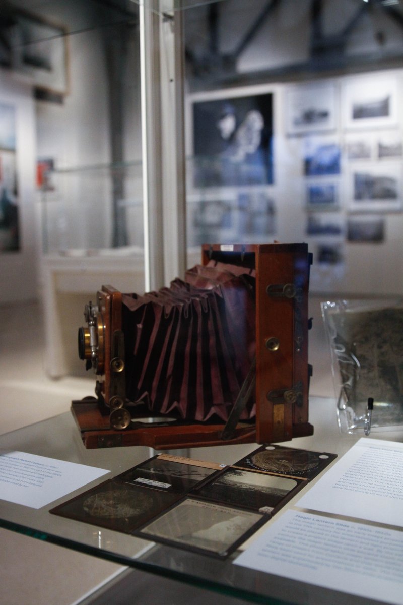 SignalFilmMedia's tweet photo. Our West Coast Photo exhibition at @DockMuseum is paying tribute to photography as an art form with key items from the history of photography on display. The camera pictured is the Instantograph Patent Camera from 1894. #barrowinfurness
More information: https://t.co/nTvBqRPcpj https://t.co/ckmoKcgXwH