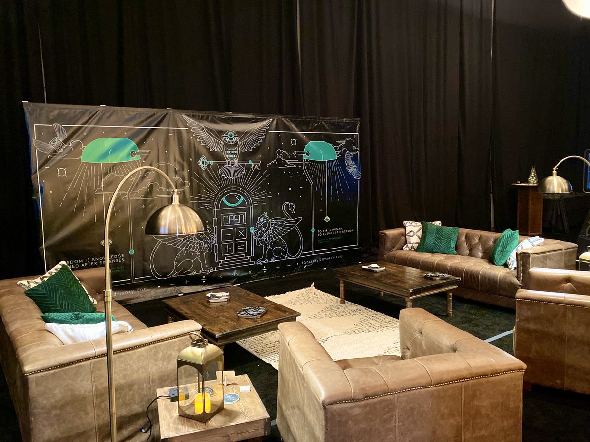 handdigits's tweet photo. Come lounge with us #QBConnect #SoPatQBC https://t.co/1jJWpAkriF