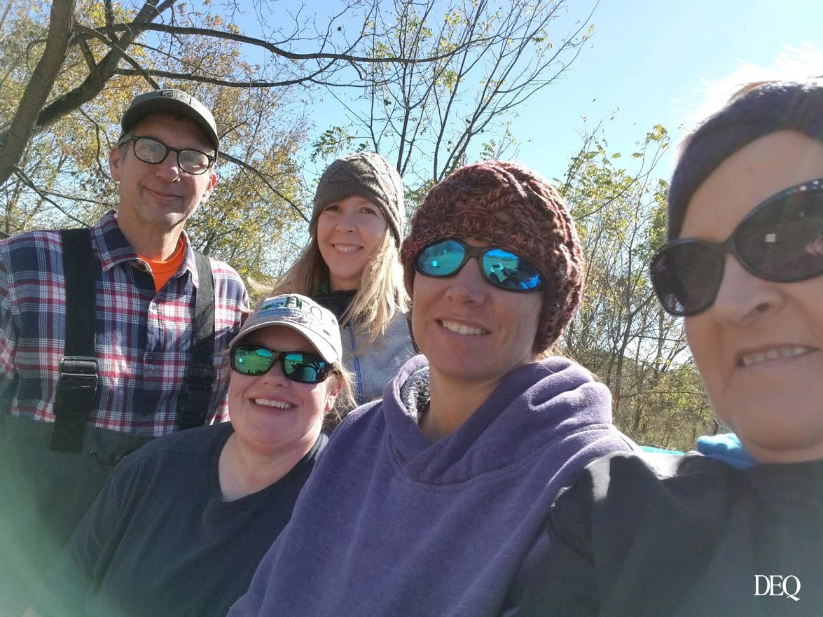 DEQ staff were recently out at Hutton Creek teaching 6th graders about water quality monitoring during Farm Field Day. They got to see how DEQ collects samples, &amp; learn how bugs (damselfly larvae) &amp; fish (darter) help tell us about the condition of a waterbody. #WednesdayWisdom