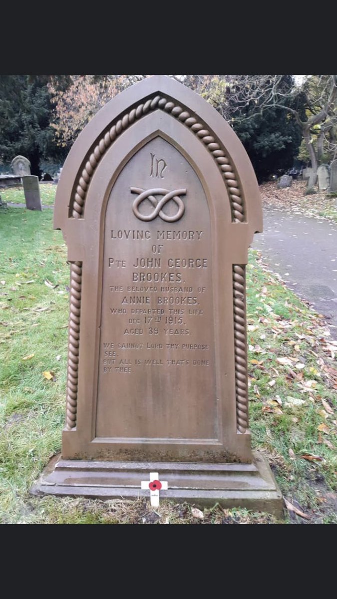 Harry_CFC's tweet photo. They’re doing this thing in my village where you ‘adopt’ an ex serviceman’s grave and give it the appearance it deserves in time for rememberance and it’s absolutely fantastic. Lest We Forget ��� https://t.co/3xmmdLN2zF